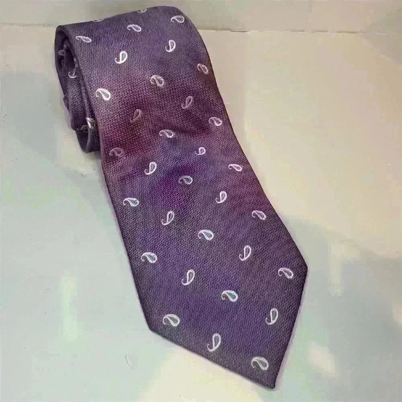 Henry Grethel Men's Purple Paisley Silk Tie Classic Length - Picture 1 of 5
